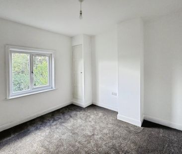 Whitehall Road, Cleckheaton, BD19 - Photo 2