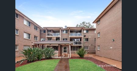 Neat & Convenient 2 Bedroom Unit ! - Photo 3