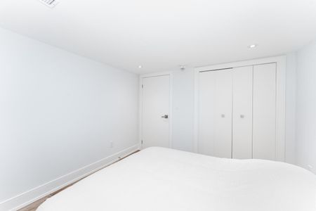 For Lease - 414 Northcliffe Boulevard Unit# BASEMENT, Toronto, Ontario - Photo 2