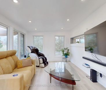 115 Lynwood Crescent #Main Floor - Photo 5