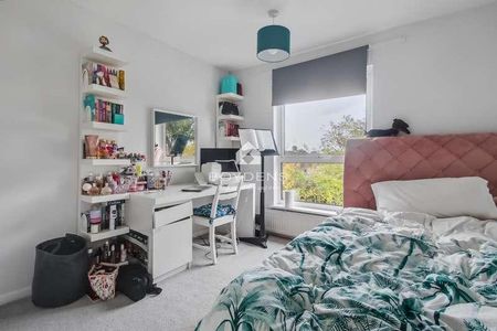 Roslings Close, Chelmsford, CM1 - Photo 4