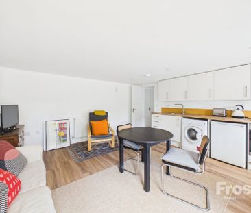 High Street, Taplow, Maidenhead,SL6 - Photo 3