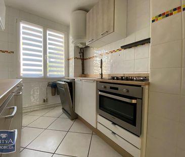 Location Appartement 3 pièces 63m² VILLEFRANCHE SUR SAONE 69400 - Photo 5