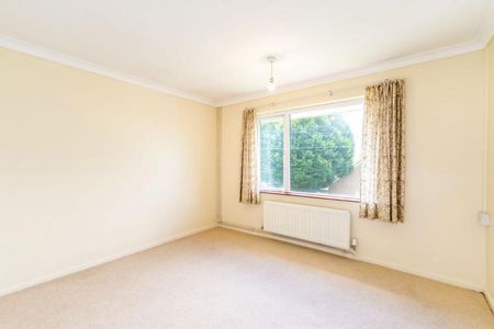 2 bedroom apartment to rent Gilbert Road, Chichester, PO19 - Photo 3