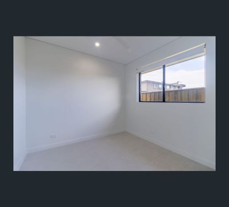 17a Stanham Circuit, Gledswood Hills, NSW 2557 - Photo 3