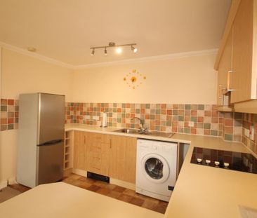 2 bedroom apartment to rent - Photo 6