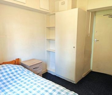 Room in a Shared House, Cedar Grove, W5 - Photo 1