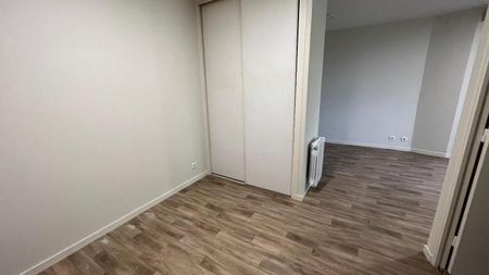 Location Appartement 1 pièce 33m² CLERMONT FERRAND 63000 - Photo 2