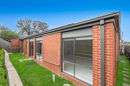 Spacious Family Home - Photo 4