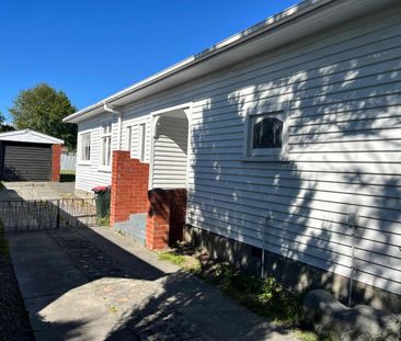 Location Location - Photo 3