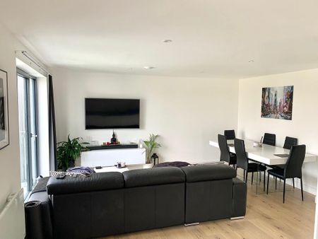 2 bedroom apartment to rent - Photo 3