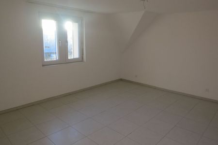 Wunderschöne 2.5-Zimmerwohnung mit Galerie - Photo 3