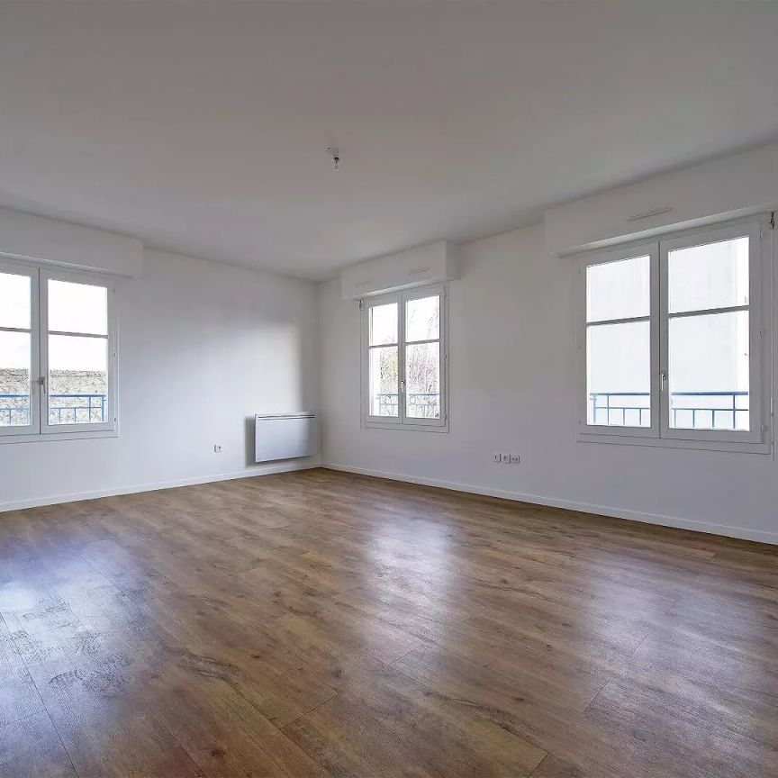 location Appartement T5 DE 109.14m² À ST GERMAIN EN LAYE - Photo 1