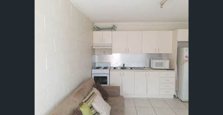 Fun, functional and fully furnished - Photo 4