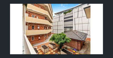 Amazing Location - Studio Apartment - Photo 5