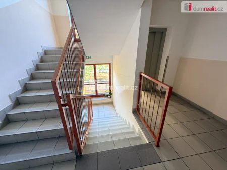Pronájem bytu 1+kk, Kralupy nad Vltavou, 38,5 m - Photo 4
