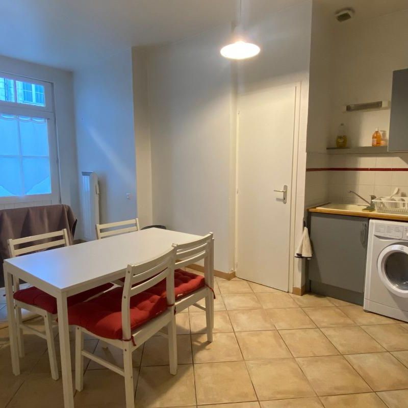 Location Appartement 3 pièces Meublé 57m² LA ROCHELLE 17000 - Photo 1