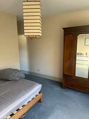 Room in a Shared House, Palmerston Crescent, N13 - Photo 1