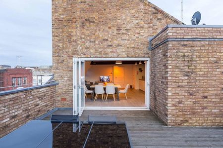 Newman Street - Photo 3