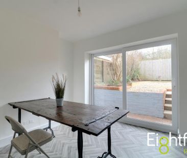 5 bedroom end of terrace house to rent - Photo 1