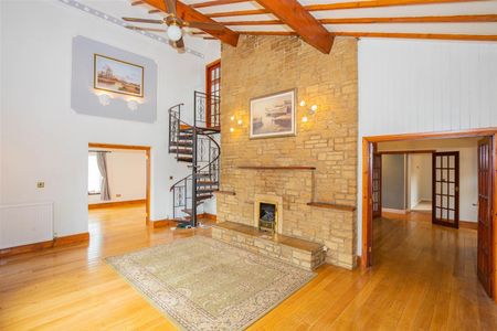 Hanham Road, Bristol - Photo 2