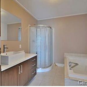 4 1/2 **style Condo** - Photo 3