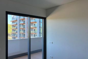 3 Bedroom Apartment with swimming pool, Miraflores, Oeiras