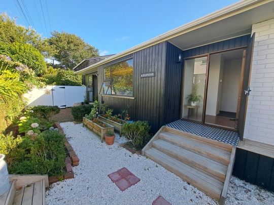 Room Only, 12 Ridge Lane, Central NP - Photo 1