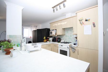1 bedroom flat to rent - Photo 5