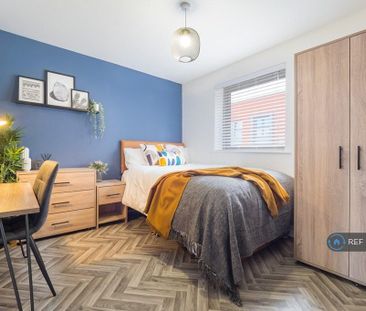 1 bedroom in a house share to rent - Photo 1