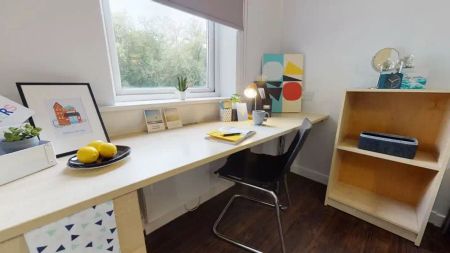 Silver En Suite - Photo 4