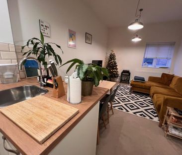 2 bedroom apartment to rent - Photo 3