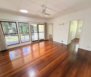 High-set home set in tranquility! - Photo 2