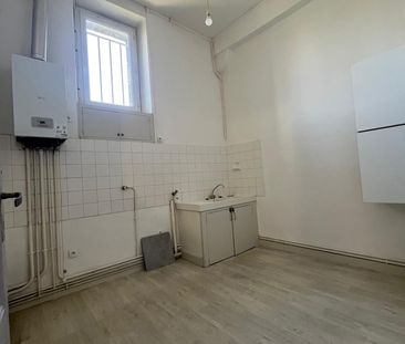 Location Appartement 2 pièces 51m² BORDEAUX 33000 - Photo 2