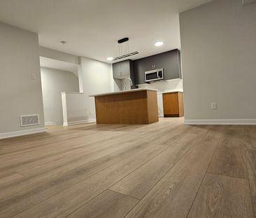 For Lease - 801 Glenroy Gilbert Drive Unit# 17, Barrhaven, Ontario - Photo 5