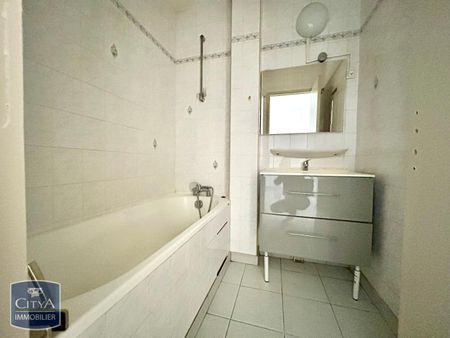 Location Appartement 3 pièces 44m² CARMAUX 81400 - Photo 3