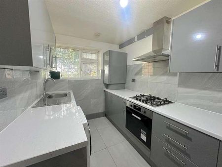 Sonia Gardens, Hounslow, TW5 - Photo 5