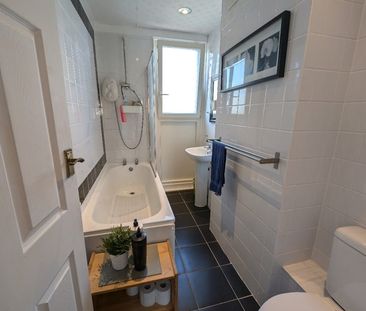 3 Bed Maisonette, Commercial Court, G5 - Photo 6