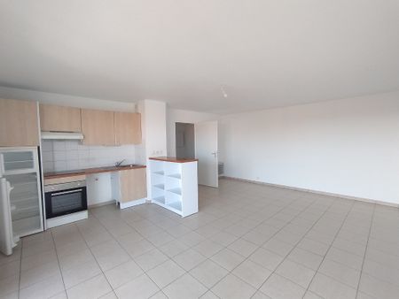 Location Appartement 3 pièces 65m² - Photo 5