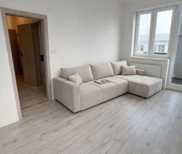 Moderný 2- izbový byt na prenájom v Hlohovci – Fotografia 6