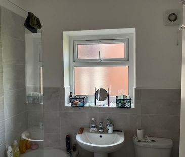 1 Bed Flat, Whalley Road, M16 - Photo 6