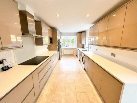 3 bedroom terraced house to rent - Photo 2