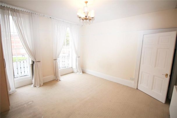 5 bedroom end of terrace house to rent - Photo 1