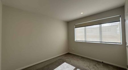 Contemporary comfort - 2 Bedrooms - Photo 4