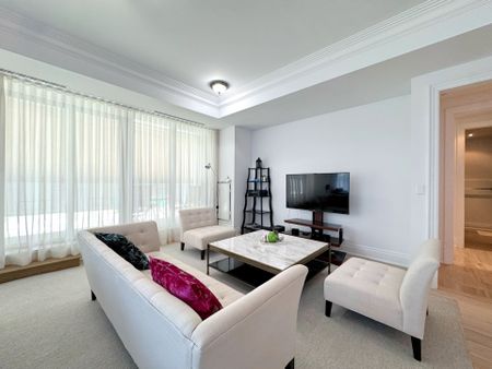 For Lease - 55 Scollard Street Unit# 402, Toronto, Ontario - Photo 4