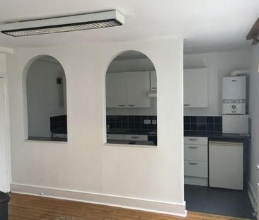 2 Bed Flat, Champion Road, SE26 - Photo 6