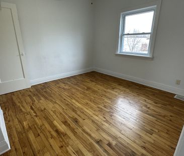 For Lease - 273 SHAKESPEARE Street Unit# 2, Vanier and Kingsview Pa... - Photo 6