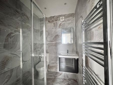 1 bed Flat for Rent - Photo 4