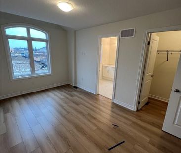 For Lease - 5 Genoa Drive, Hamilton, Ontario - Photo 6