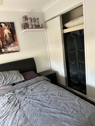 Upper Coomera - Photo 1